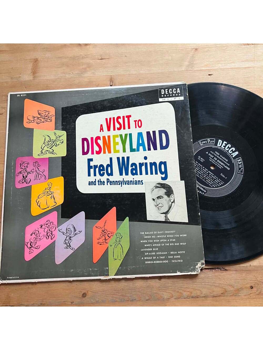 Fred Waring and the Pennsylvanians - A Visit to Disneyland 33rpm VG+ VR20